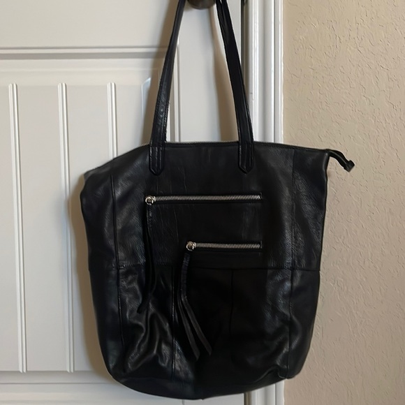 Real leather Black Tote - Picture 1 of 12